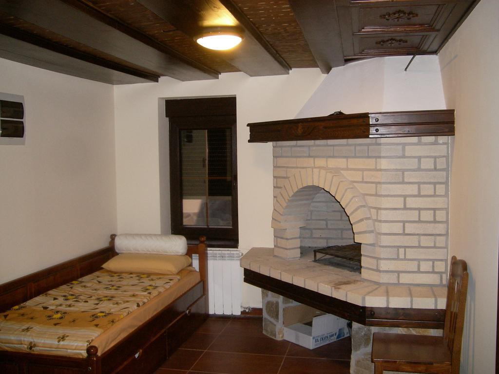 Sinabovite Houses Hotel Badevtsi Room photo