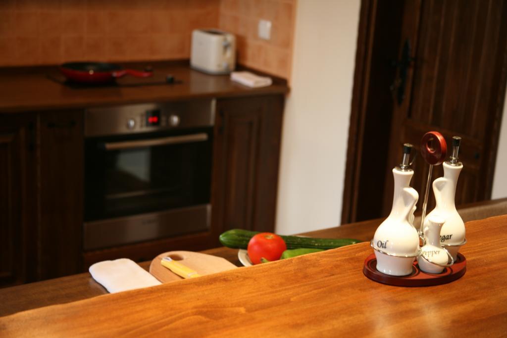 Sinabovite Houses Hotel Badevtsi Room photo
