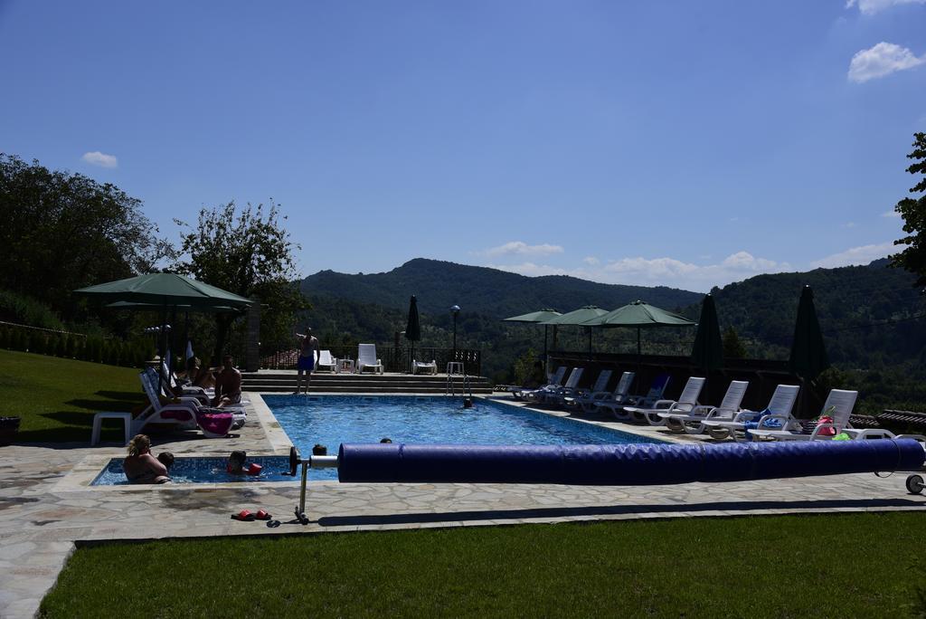 Sinabovite Houses Hotel Badevtsi Exterior photo