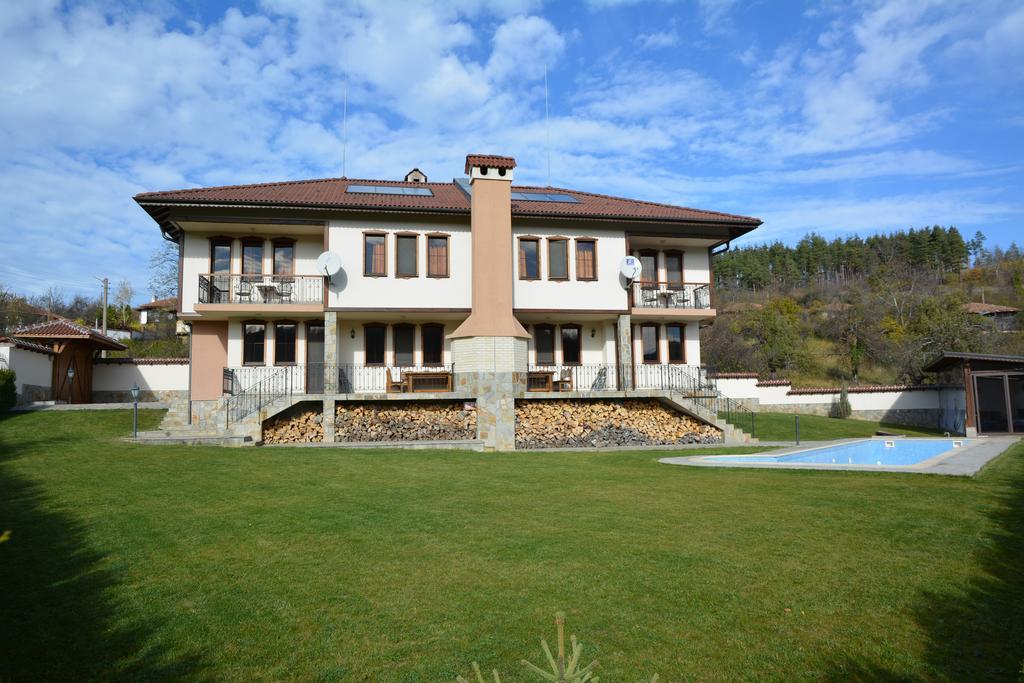 Sinabovite Houses Hotel Badevtsi Exterior photo